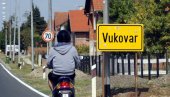 POČELO RUŠENJE SRPSKIH SPOMENIKA U HRVATSKOJ Savo Štrbac za Novosti: Hrvatska se pretvara u Tompsonizaciju