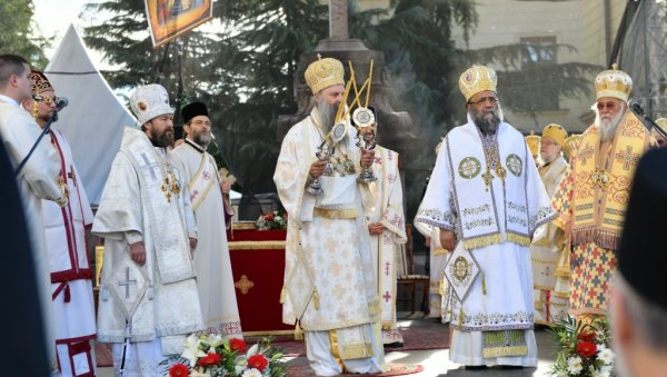 ВЛАДИЦИ ЋИРИЋУ ЦРВЕНО СЛОВО У КАЛЕНДАРУ: Свечана литургија у Светођурђевском саборном храму, поводом канонизације великог духовника СПЦ