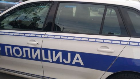 ТЕШКА НЕСРЕЋА КОД ПЕТРОВЦА НА МЛАВИ: Мушкарац слетео са пута, ударио у ограду - погинуо на лицу места