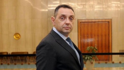 VULIN O PALJENJU LUTKE S VUČIĆEVIM LIKOM U HRVATSKOJ: Ustaše znaju koji su Srbi opasnost po njih VULIN O PALJENJU LUTKE S VUČIĆEVIM LIKOM U HRVATSKOJ: Ustaše znaju koji su Srbi opasnost po njih