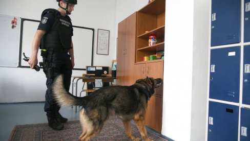 PANIKA U VRANJU: Dojave o bombama u školama - učenici vraćeni kući, policija na terenu