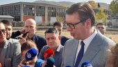 VUČIĆ U VLASOTINCU: Fabrika Gruner važna je za celu državu (FOTO/VIDEO)