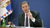 MOĆNA VUČIĆEVA PORUKA PRED POJAČANE ZAPADNE PRITISKE: Bolje jedan dan živeti kao soko, nego sto godina kao miš (VIDEO)