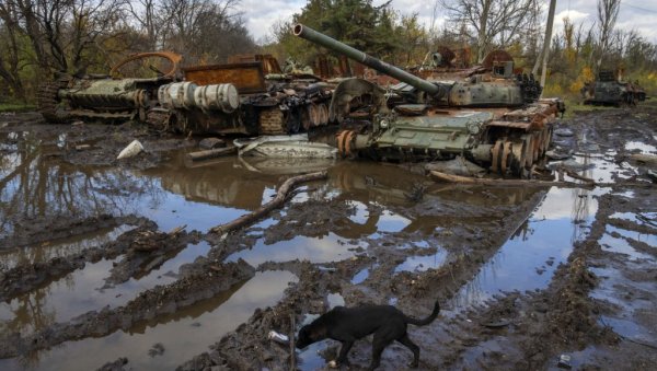 ВОЛСТРИТ ЏУРНАЛ ТВРДИ: Ново руско оружје паралише украјинску војску (ВИДЕО)