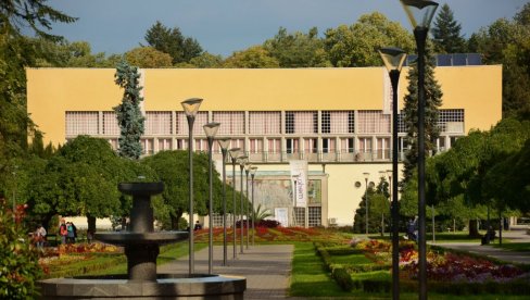 ОВДЕ МОЖЕТЕ БЕСПЛАТНО У БАЊУ: Погледајте детаљан списак - Ево који су услови, пријаве до 25.јануара ОВДЕ МОЖЕТЕ БЕСПЛАТНО У БАЊУ: Погледајте детаљан списак - Ево који су услови, пријаве до 25.јануара