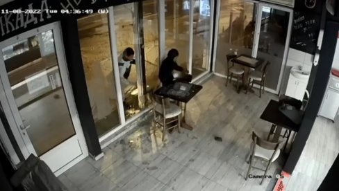 ZVEZDARSKA POLICIJA UHAPSILA RAZBOJNIKA: S nožem na istu prodavnicu dan za danom ZVEZDARSKA POLICIJA UHAPSILA RAZBOJNIKA: S nožem na istu prodavnicu dan za danom