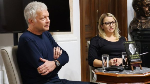 ПАНОНСКИ АДМИРАЛ ЈЕ ЛИЧИО НА СВОЈЕ ПЕСМЕ: Избегавао упознавање са Ђолетом плашећи се разочарања, али га је први сусрет уверио какав је лаф