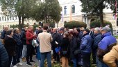 NAJAVILI BLOKADU KOPA DRMNO: Održan još jedan protest penzionera zbog neisporučivanja uglja