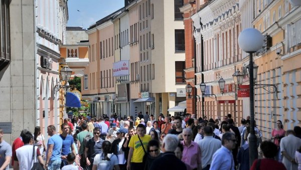 ДУПЛО ВИШЕ ПРЕМИНУЛИХ: Алармантни демографски подаци у БиХ и Српској