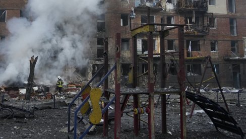ДВЕ ГОДИНЕ ОД ПОЧЕТКА РАТА РУСИЈЕ И УКРАЈИНЕ: Односи затегнути од 2014. када је оборен Јанукович ДВЕ ГОДИНЕ ОД ПОЧЕТКА РАТА РУСИЈЕ И УКРАЈИНЕ: Односи затегнути од 2014. када је оборен Јанукович