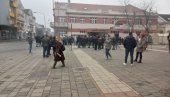 PROPAO PROTEST ŠABAČKE OPOZICIJE: Danima najavljivali skup - bilo ih svega stotinak (FOTO)