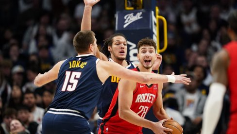NBA TIKET: Roketsi se uzdaju u svoje glavne igrače, Lebron dominira u skoku...