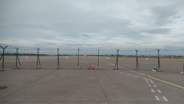 СЛЕТЕО У БЕОГРАД: Авионом Ер Србије евакуисано укупно 262 путника, међу којима и 14 беба