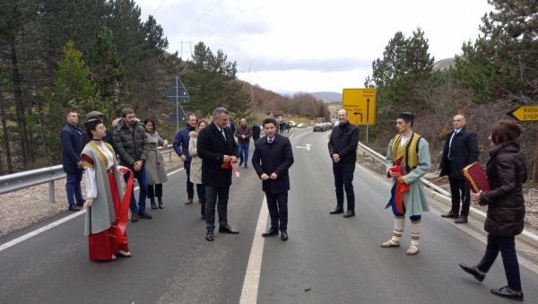 БЕЗБЕДНИЈЕ И БРЖЕ ДО ГРАНИЧНОГ ПРЕЛАЗА ЈАБУКА: Завршена реконструкција пута Пљевља – Михаиловица (ФОТО)