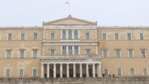 ISTORIJSKA ODLUKA: Grčka legalizovala istopolne brakove ISTORIJSKA ODLUKA: Grčka legalizovala istopolne brakove