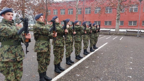 ОБУКА ЗА ОСНОВНЕ ВОЈНИЧКЕ ДУЖНОСТИ: Како изгледа курс за подофицире Ратног ваздухопловства и ПВО (ФОТО)