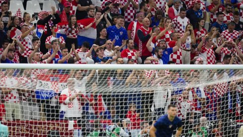 SKANDAL U HRVATSKOJ: Ustaške pesme se orile Osijekom, a reakcija selektora Dalića je tek sramota SKANDAL U HRVATSKOJ: Ustaške pesme se orile Osijekom, a reakcija selektora Dalića je tek sramota