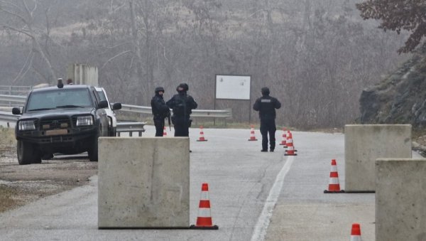 ВУЧИЋ ЈЕ ПРВИ ПРЕДСЕДНИК КОЈИ ЈЕ СТАО УЗ СВОЈ НАРОД Петковић: Приштина неће лако моћи да погази гаранције САД и ЕУ