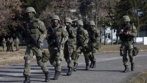 ОПАСНЕ РАТНЕ ИГРЕ: Приштина и Турска потписале војни споразум у Анкари