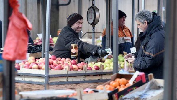 СВЕ ОТВОРЕНО ДО 18.00: Радно време продавница и услужних објеката сутра, 1. и 2. јануара 2023. године