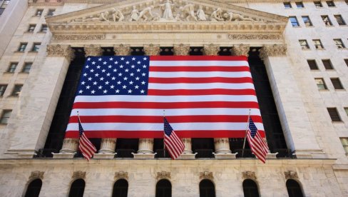 DA LI AMERICI PRETI RECESIJA? Goldman Saks izneo nove prognoze