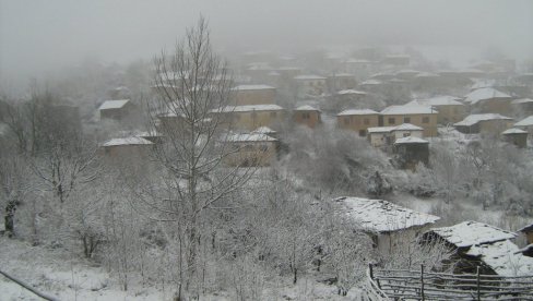 NA STAROJ PLANINI DO 15 SANTIMETARA SNEGA: Pirotski putari na terenu