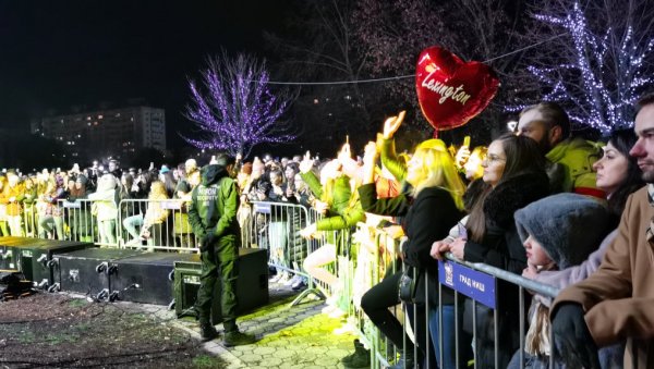 СРПСКА НОВА КОД  НИШАВЕ: Лексингтон Нишлијама приредио дочек за памћење (ФОТО)