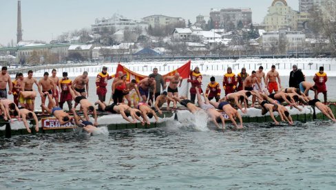 ПРИЈАВЕ ЗА ЧАСНИ КРСТ: Општина Чукарица позива суграђане