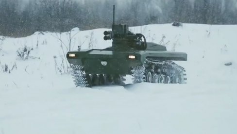 ПОСЛЕДЊА БИТКА СА РУСИЈОМ Очај или иновација? Кијев формира војску од 30.000 робота (ВИДЕО)