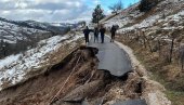 ПОСЛЕДИЦЕ НЕВРЕМЕНА НА СЕВЕРУ ЦРНЕ ГОРЕ: Затворено неколико путева, снежни наноси и одрони отежавају саобраћај (ФОТО