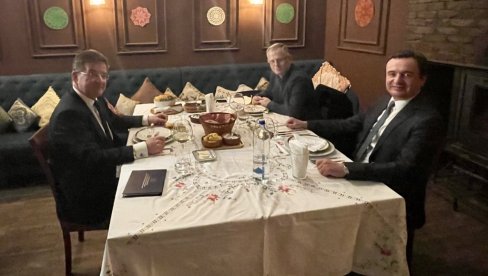 КУРТИ ОДБИО ЛАЈЧАКА: Приштина отказала учешће на новој рунди дијалога и најавила јачање полиције и војске КУРТИ ОДБИО ЛАЈЧАКА: Приштина отказала учешће на новој рунди дијалога и најавила јачање полиције и војске