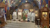 PATRIJARH PORFIRIJE BOGOSLUŽIO U VELIKOJ SVETINJI: Poglavar SPC predvodio liturgiju u manastiru Svetog Save u Libertivilu (FOTO)