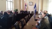 ЗА БОЉУ ПРОМОЦИЈУ И ОРГАНИЗАЦИЈУ ПОСЛА: У Прокупљу одржан састанак о унапређењу пчеларске производње