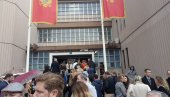 ДЕТЕКТОР НА УЛАЗУ У СУД НЕ РАДИ ГОДИНАМА: Протест запослених у правосуђу у Подгорици, експлозија могла да буде избегнута (ФОТО/ВИДЕО)