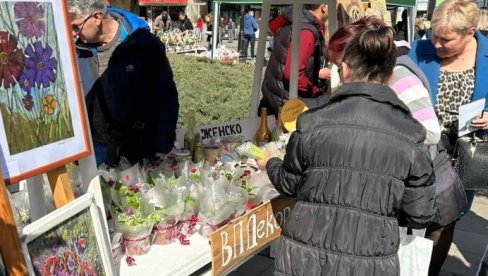 ПОКЛОН ЦВЕЋЕ ИЗ СИВОГ ДОМА: Штићеници ВПД у Крушевцу даме даривали цвећем које су сами узгајили