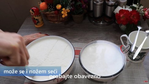 KAKO SE PRAVI DOMAĆE KISELO MLEKO? Potrebna su vam samo tri sastojka (VIDEO) KAKO SE PRAVI DOMAĆE KISELO MLEKO? Potrebna su vam samo tri sastojka (VIDEO)
