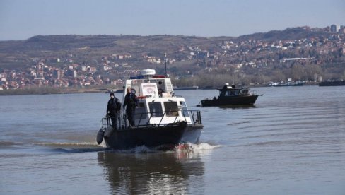 СКЛОНИТЕ СЕ СА РЕКА Нови апел речне полиције због невремена у Србији (ВИДЕО)