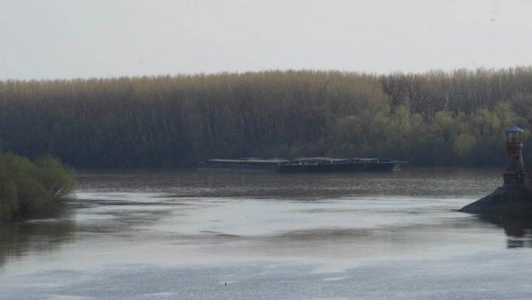 ОГЛАСИЛИ СЕ ИЗ МИНИСТАРСТВА: Нови детаљи удара брода у мост код Бачке Паланке