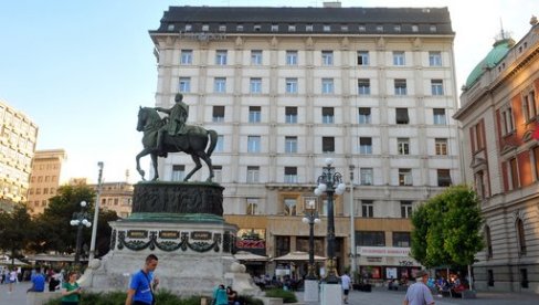 DANAŠNJI TRG REPUBLIKE: Nekada najjezivije mesto za Srbe - mesto neviđene patnje DANAŠNJI TRG REPUBLIKE: Nekada najjezivije mesto za Srbe - mesto neviđene patnje