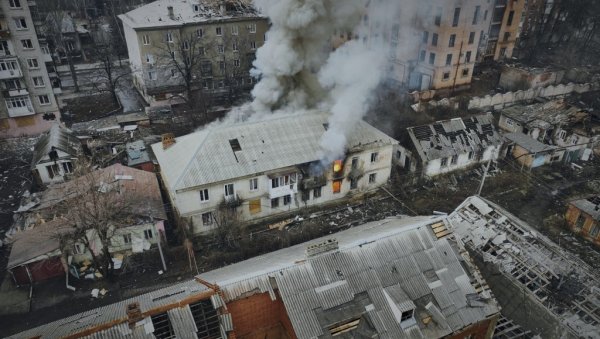 ПЛАЋАМО ГРОЗНУ ЦЕНУ ЗА БАХМУТ Украјински генерал открио - Ко је узрок тешких губитака војске у овом граду