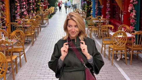 ТРУДНА САМ СНИМАЛА, А БИЛА САМ БОЛЕСНА: Анђелка Прпић отворено о ћерки, другом мужу и познатим другарицама ТРУДНА САМ СНИМАЛА, А БИЛА САМ БОЛЕСНА: Анђелка Прпић отворено о ћерки, другом мужу и познатим другарицама