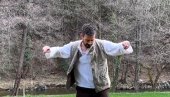 „VOLIM ŠTO SAM SELJAK“ Milan Vasić slatko nasmejao armiju fanova (VIDEO) „VOLIM ŠTO SAM SELJAK“ Milan Vasić slatko nasmejao armiju fanova (VIDEO)
