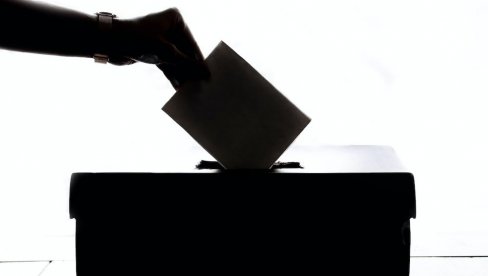 OTVORENA BIRALIŠTA ŠIROM RUSIJE: 55 miliona birača glasaće za čelnike lokalnih i regionalnih vlasti