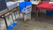 PREKINUTO GLASANJE U KANJAMA KOD BIJELOG POLJA:Polomljena glasačka kutija PREKINUTO GLASANJE U KANJAMA KOD BIJELOG POLJA:Polomljena glasačka kutija