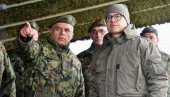 ВУЧЕВИЋ ОБИШАО ТРЕЋУ БРИГАДУ КОПНЕНЕ ВОЈСКЕ: Србија је данас посвећена миру и националним интересима (ФОТО)