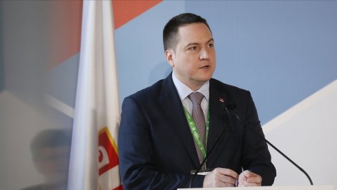 И БЛОКАДЕРИ ОТПИСАЛИ РУЖИЋА: Хоће то кад си амеба у сталној потрази за сигурном кућом