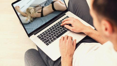 PORNO UCENA TEŠKO MOŽE DA SE DOKAŽE: Prikupljeni potpisi za peticiju da pretnje objave intimnih snimaka postanu krivično delo