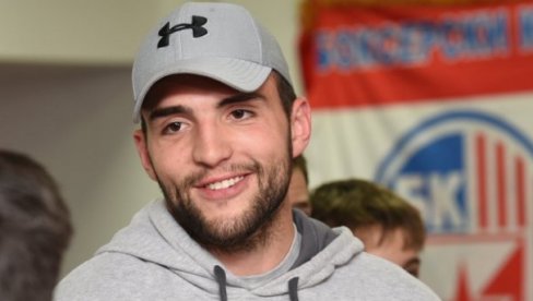 BOKS MEČ KOJI SE NE PROPUŠTA: Veljko Ražnatović 23. septembra protiv opasnog Kolumbijca BOKS MEČ KOJI SE NE PROPUŠTA: Veljko Ražnatović 23. septembra protiv opasnog Kolumbijca