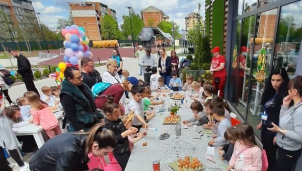 ВАСКРШЊА ЗАБАВА: У Крушевцу награђују најсмешније, најоригиналније и најмодерније јаје (ФОТО)