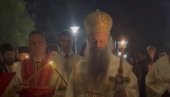 PATRIJARH PORFIRIJE U HRAMU SVETOG SAVE: U toku Vaskršnja liturgija tokom kojeg će biti izneta plaštanica (FOTO)